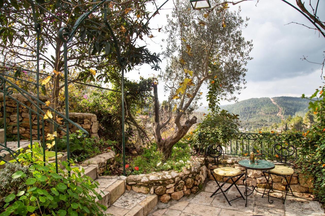 Bed and Breakfast Above The Spring Jerusalem Exterior foto